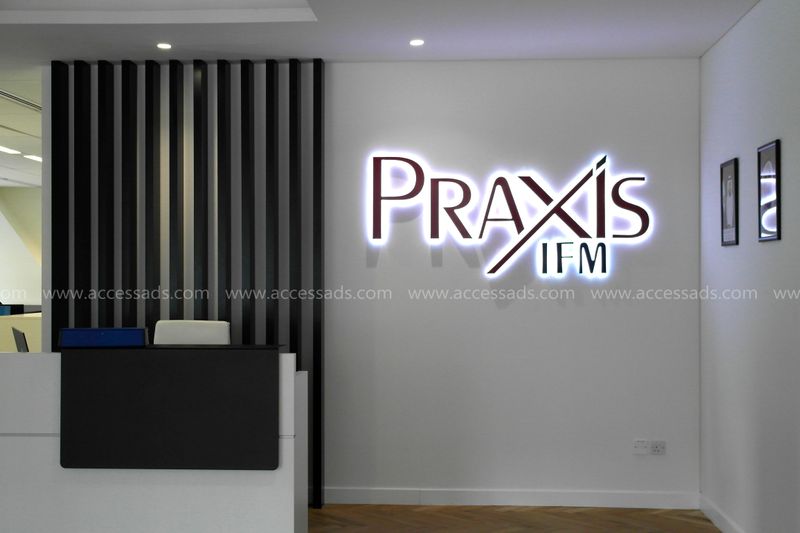 Praxis IFM Reception Sign